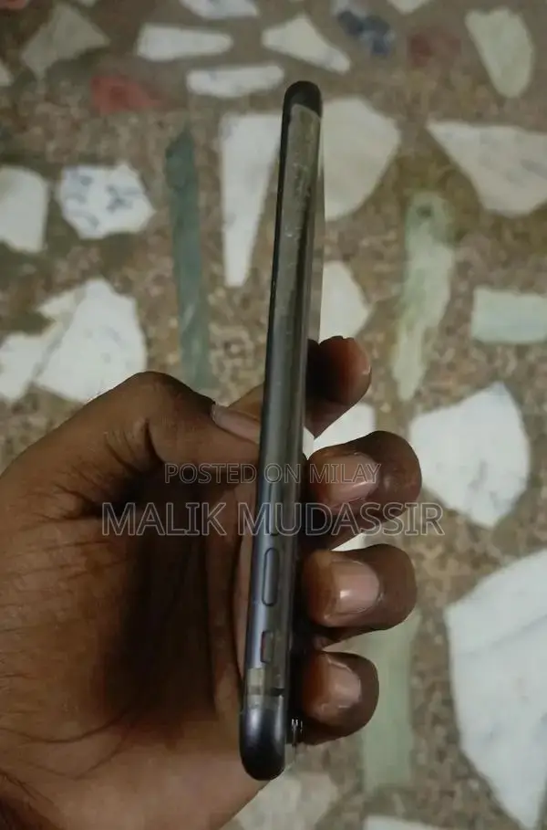 Apple Smartphone 128GB Non-PTA Variant Premium Model