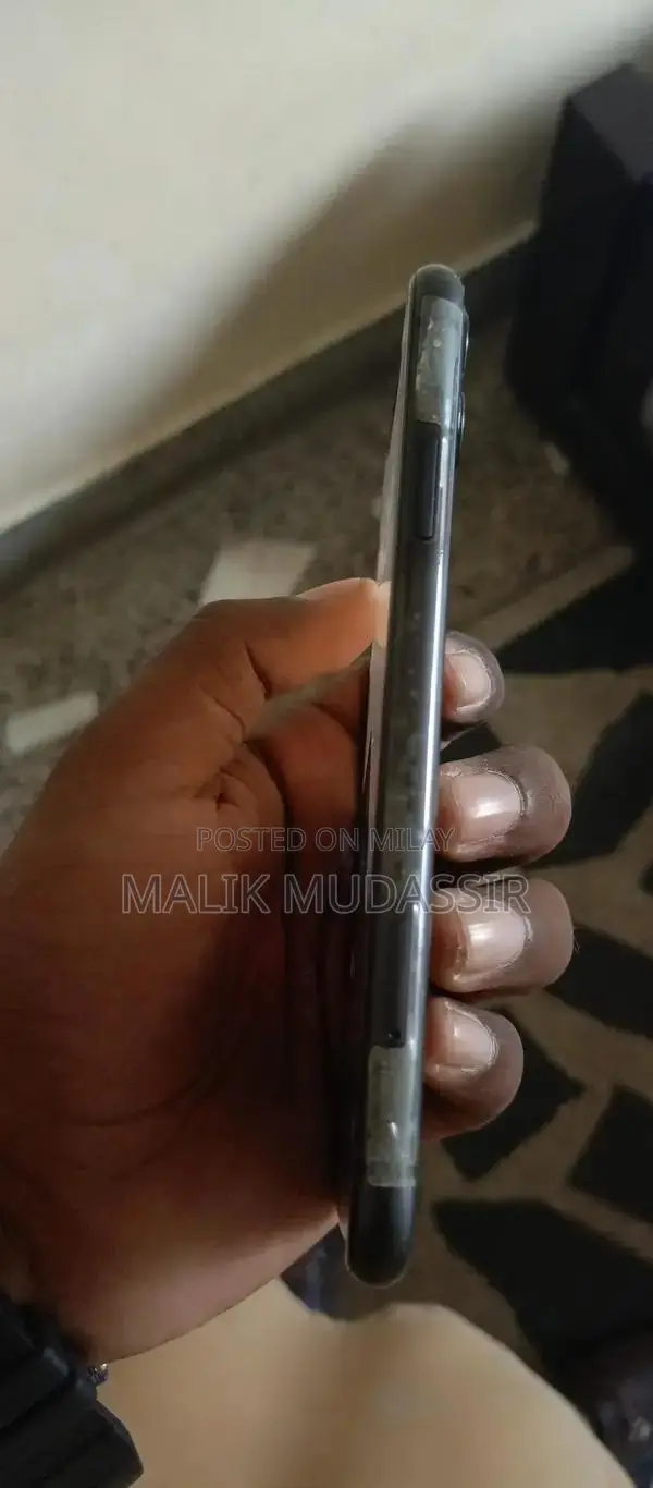 Apple Smartphone 128GB Non-PTA Variant Premium Model