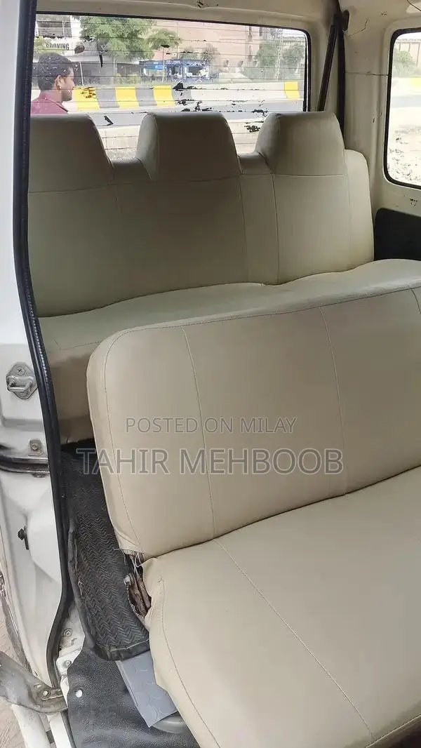Hijack 11 19 Full Automatic 4x4 SUV with Leather Interior