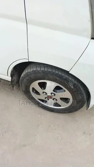 Hijack 11 19 Full Automatic 4x4 SUV with Leather Interior