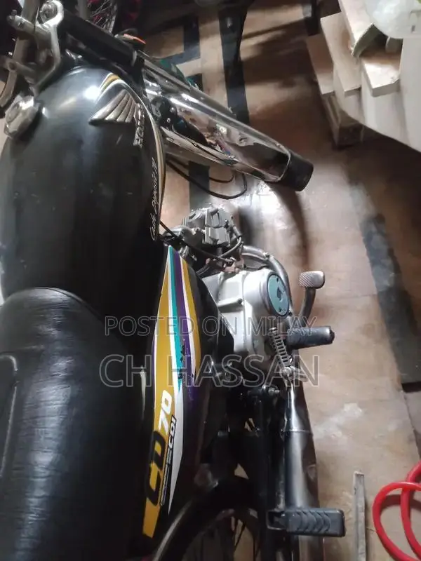 Honda 70cc Motorcycle 2015 Model - Reliable Two-Wheeler