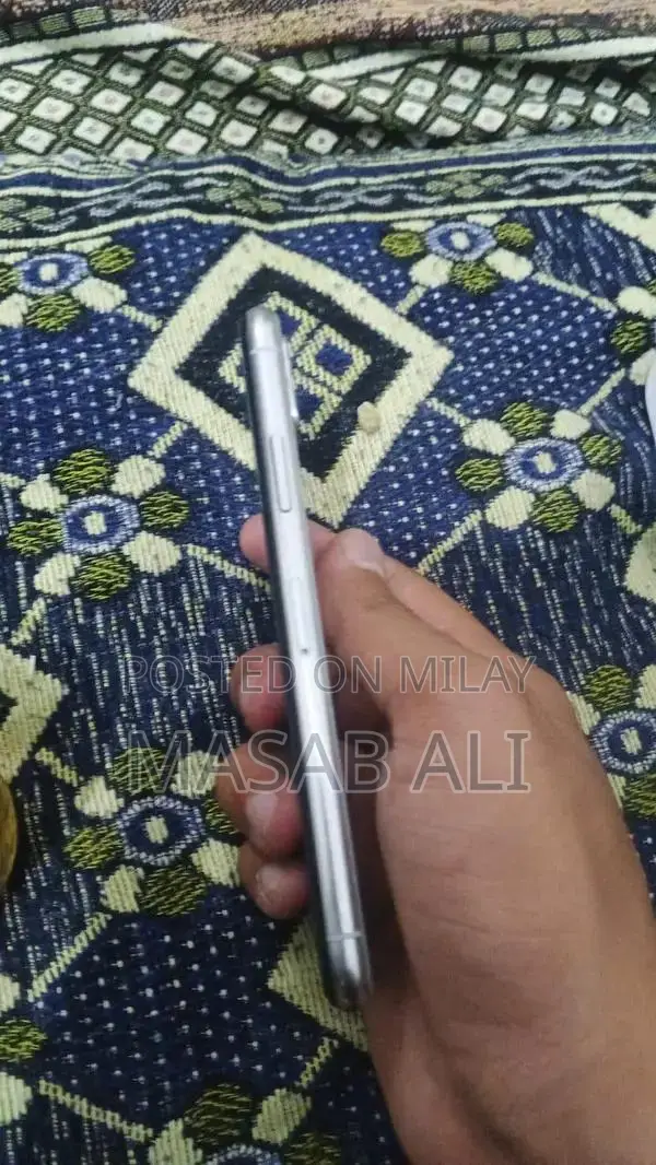 Apple iPhone X - Used Condition with Screen Replacement