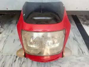 Photo - Stylish Vehicle Headlights with 2 High-Intensity Bulbs and Indicators