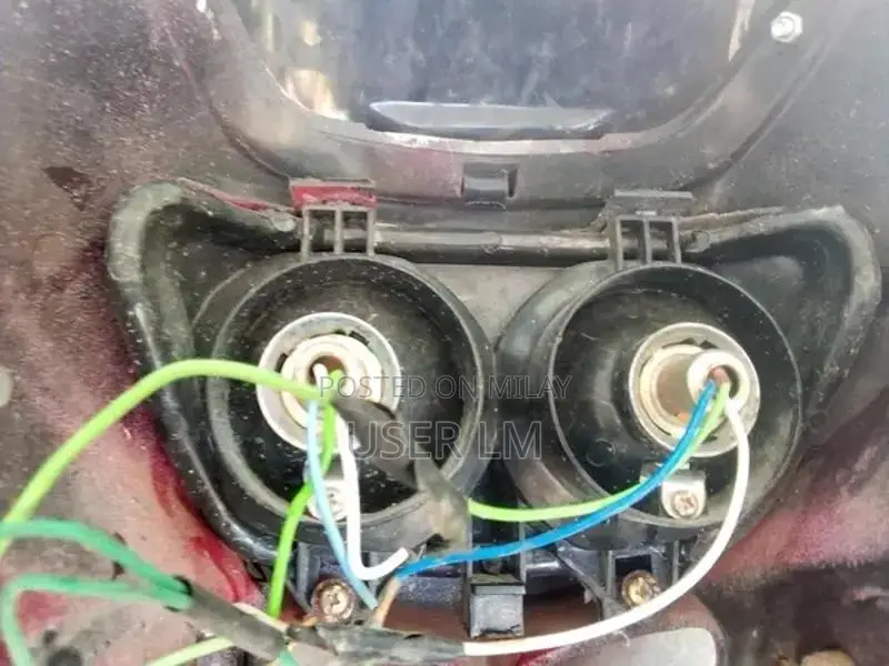 Stylish Vehicle Headlights with 2 High-Intensity Bulbs and Indicators