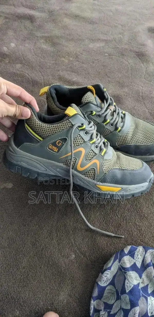 Football Shoes Size 7 - New Athletic Footwear for Sports Enthusiasts