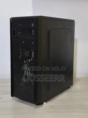 High-Performance Gaming Desktop - i5, 16GB RAM, RX 580