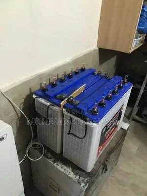 Fronus PV5200 4.2kW Solar Inverter with Phoenix Batteries