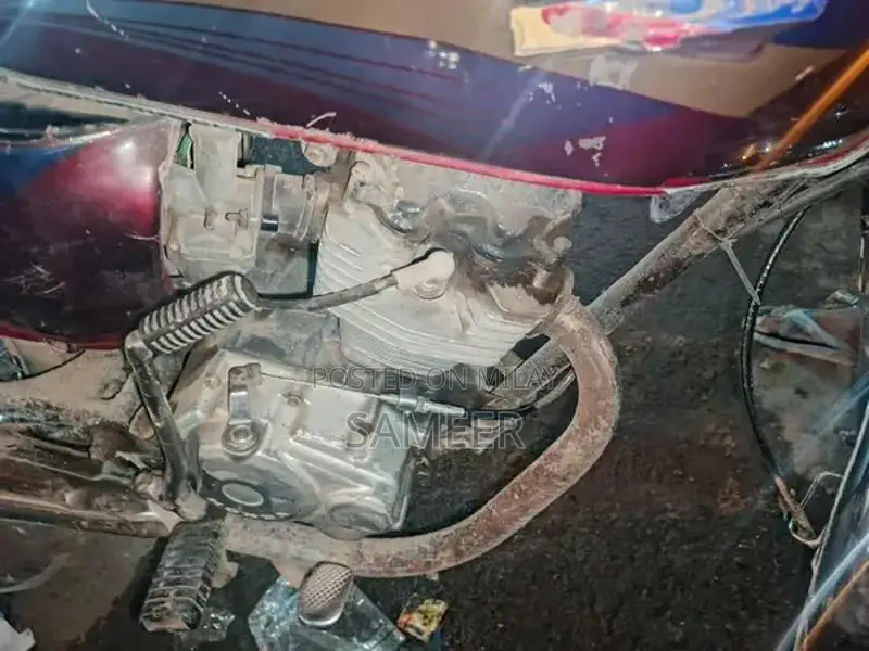 Honda 125cc Classic Motorcycle - 2001 Model