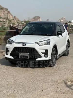 Photo - Toyota Raize Z 4WD Compact SUV - Dual Tone Crossover