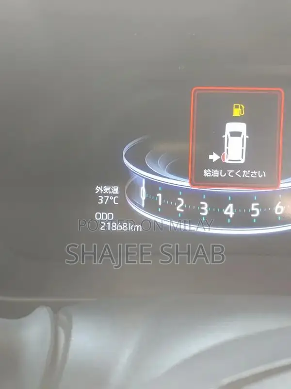 Toyota Raize Z 4WD Compact SUV - Dual Tone Crossover