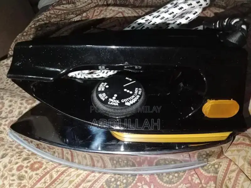 Deluxe automatic iron