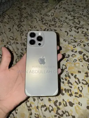 Apple iPhone 15 Pro Max - Premium Smartphone