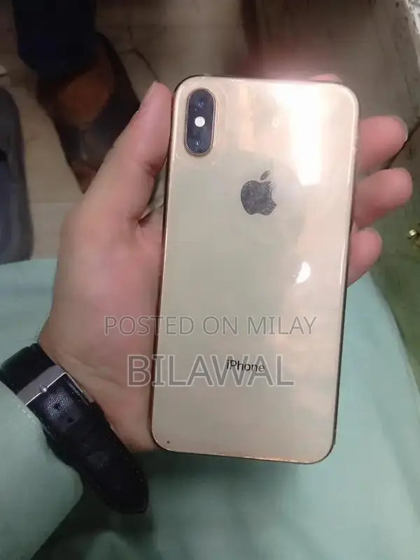 Apple iPhone XS 64GB Smartphone