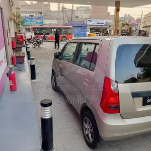 Wagan R Compact Sedan 2015/2016 Model