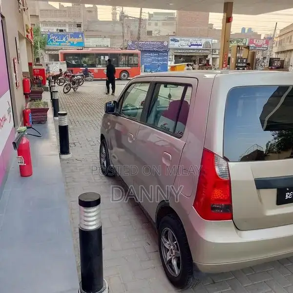 Wagan R Compact Sedan 2015/2016 Model