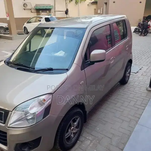 Wagan R Compact Sedan 2015/2016 Model