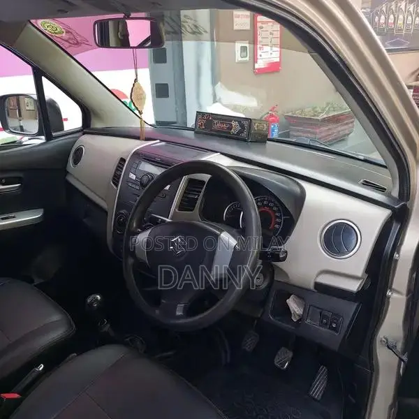 Wagan R Compact Sedan 2015/2016 Model