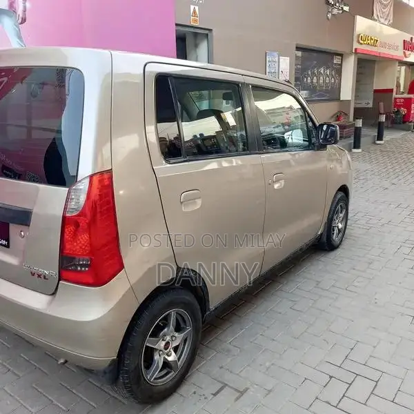 Wagan R Compact Sedan 2015/2016 Model