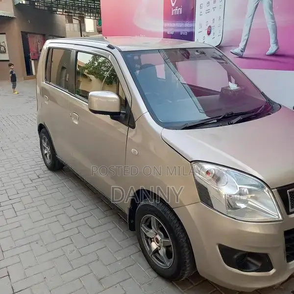 Wagan R Compact Sedan 2015/2016 Model