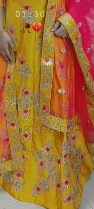 Traditional Indian Lehnga Choli Set with Panni Embroidery