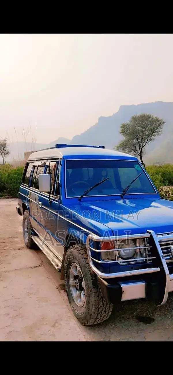 Mitsubishi Pajero SUV - Well-Maintained with New Tires