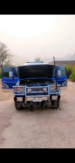 Mitsubishi Pajero SUV - Well-Maintained with New Tires