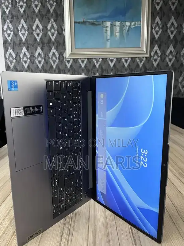 Lenovo Laptop i3 11th Gen 8GB RAM 128GB SSD Ultrabook