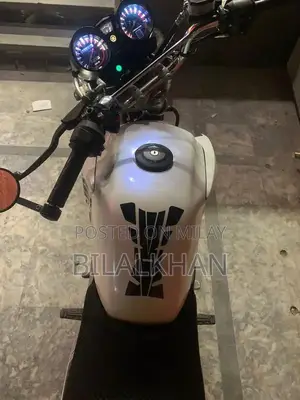 Yamaha YBR125G Motorcycle - Blue Electric Start Model