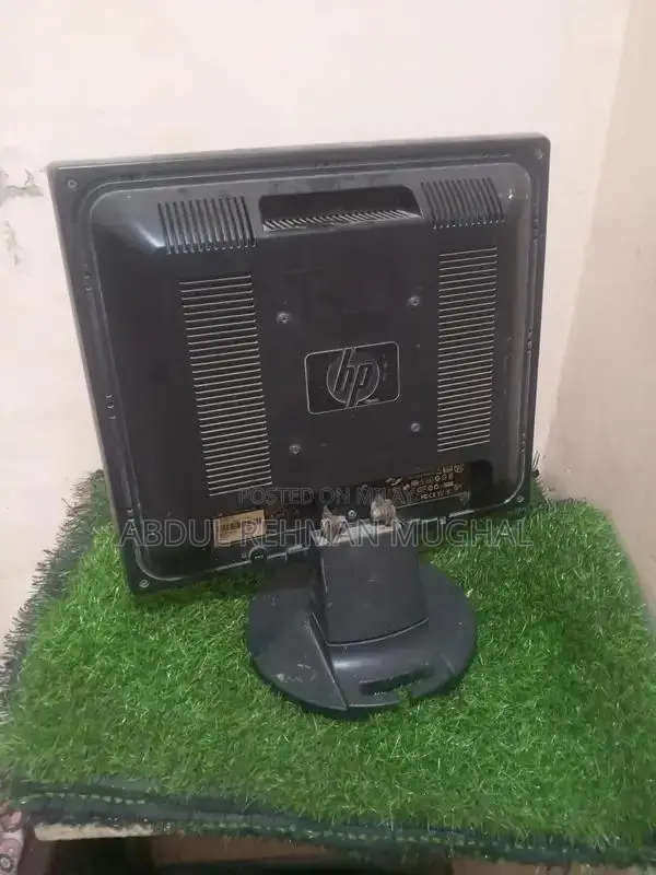 HP Monitor L17906 - High-Performance Display