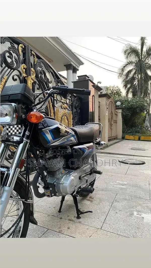 Honda CG 125 Motorcycle - Low Mileage, Near-New Condition