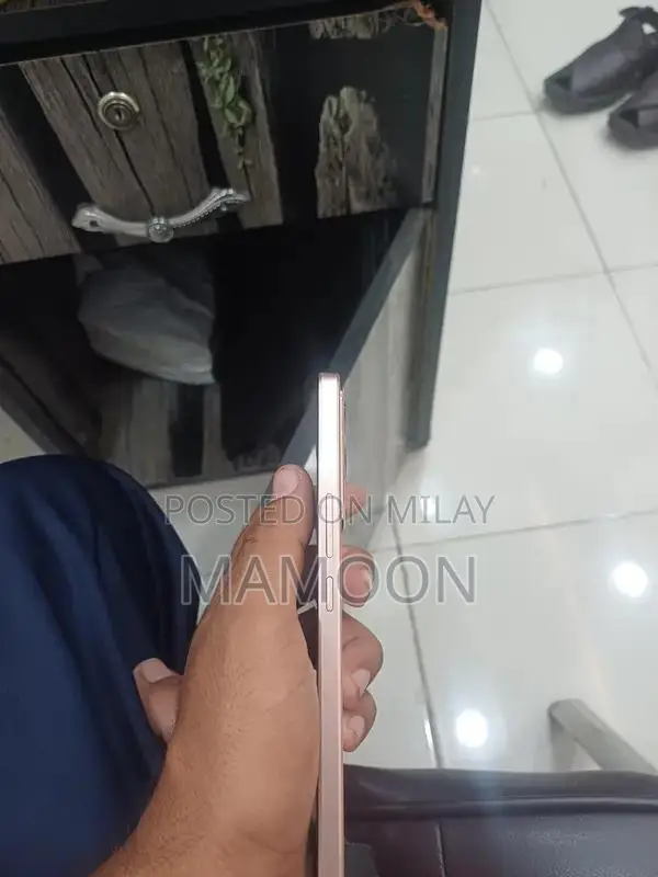 High-Performance Mobile Phone with Large Storage