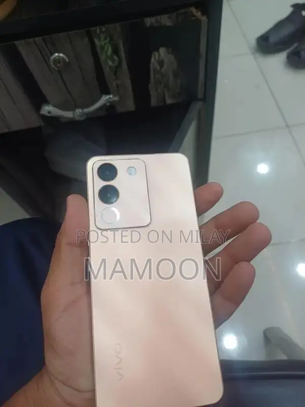 High-Performance Mobile Phone with Large Storage