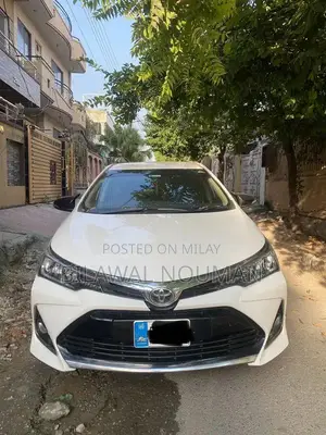 Photo - Toyota Corolla Altis 1.6 Sedan - Pristine Condition First Owner Vehicl