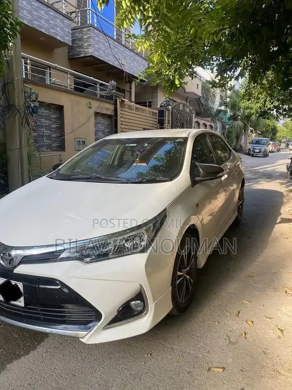 Toyota Corolla Altis 1.6 Sedan - Pristine Condition First Owner Vehicl