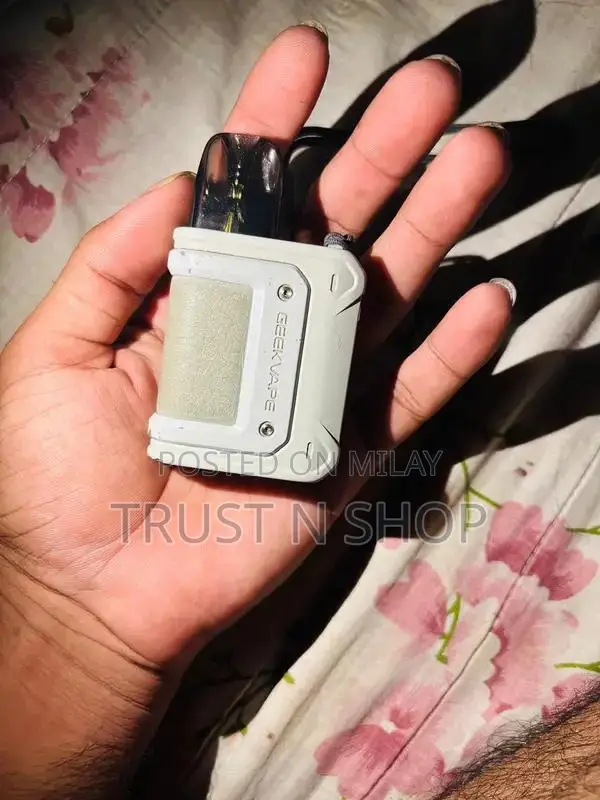 Geekvape Hero Q Vaping Device with Long Battery Life