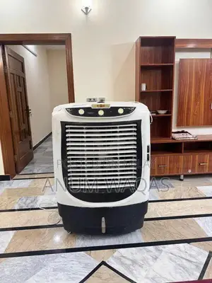 Comfortable Sofa with Good Foam and Replaceable Fabric