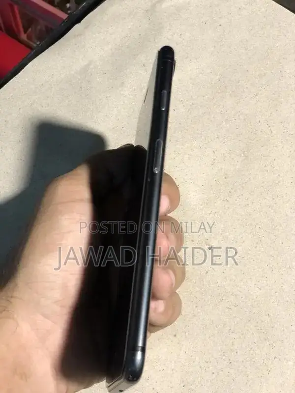 Apple iPhone 7 Plus 128GB Smartphone - PTA Approved