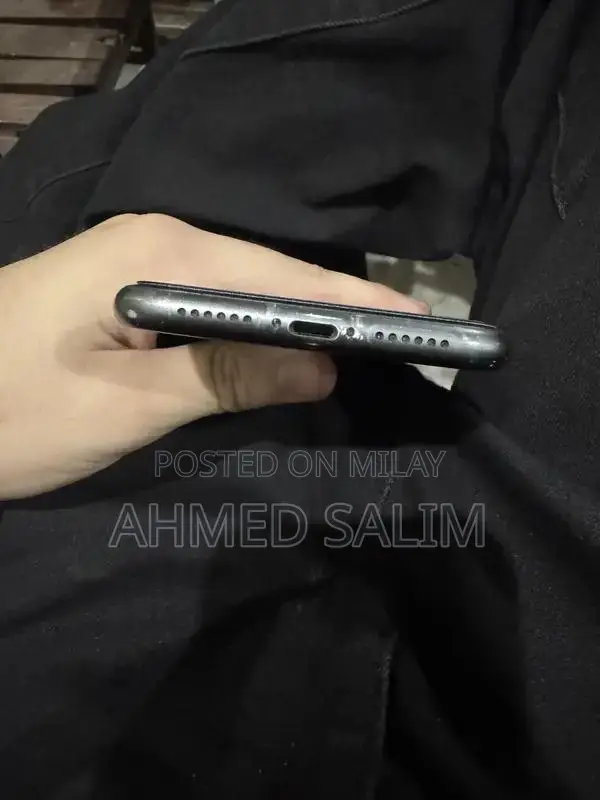 Apple iPhone 11 64GB Excellent Condition Low Battery Wear