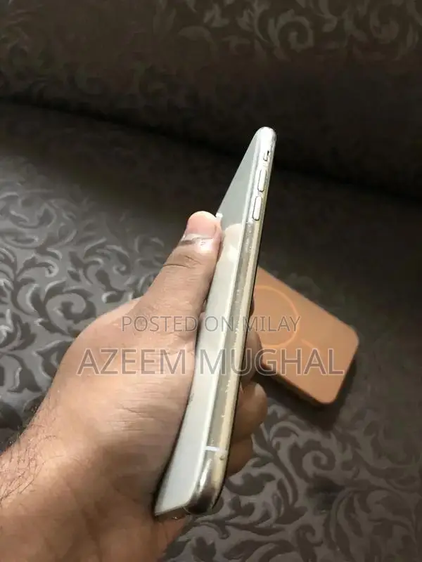 Apple iPhone Xs 64GB Smartphone - Factory Unlocked