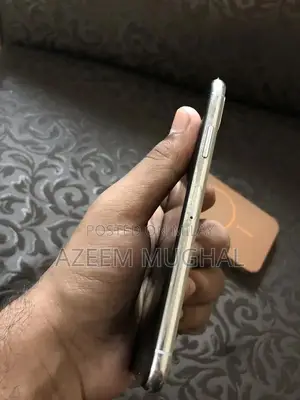 Apple iPhone Xs 64GB Smartphone - Factory Unlocked