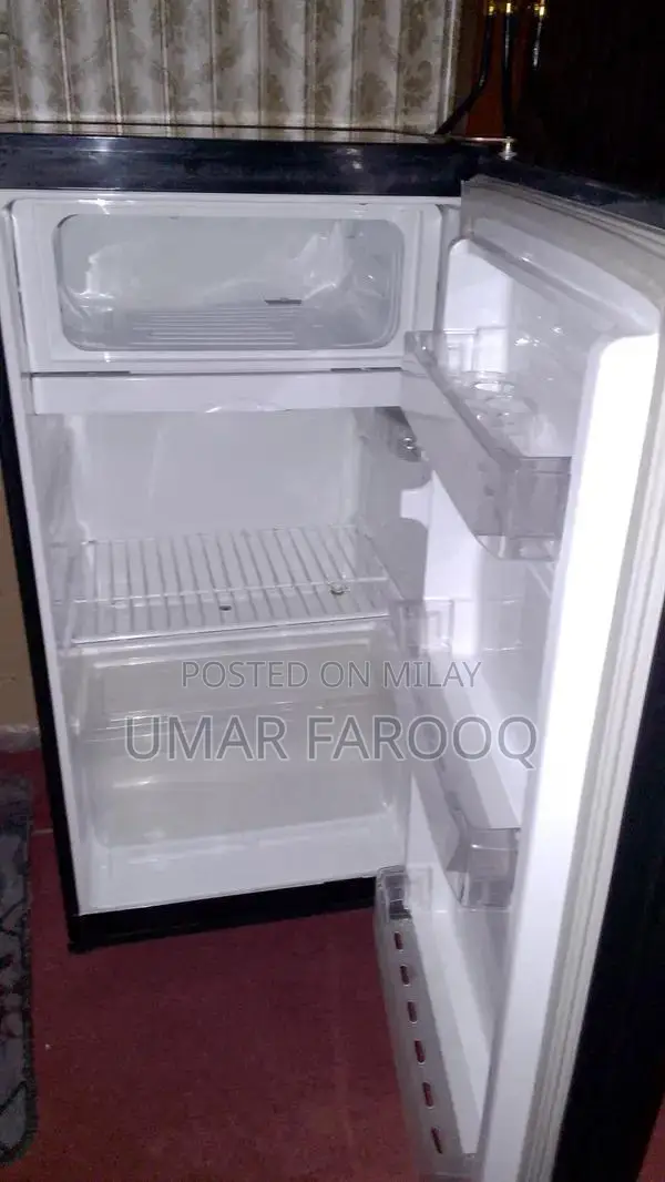 Argent Refrigerator - Compact 10x10 Kitchen Appliance