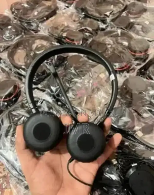 Professional Call Center Headset with Communication Features