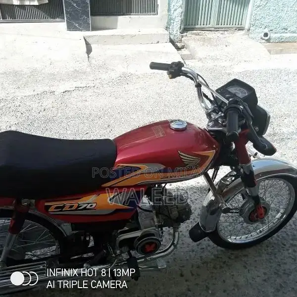 Honda CD70 2025 Motorcycle - Pristine Condition