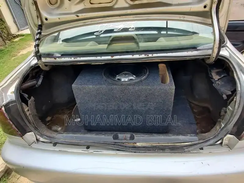 Honda Civic 2000 - Home Used Sedan with Upgraded Sound System