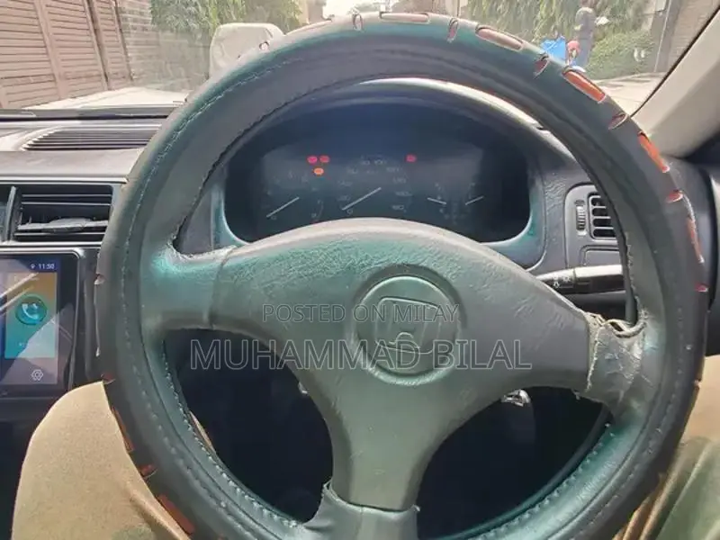 Honda Civic 2000 - Home Used Sedan with Upgraded Sound System