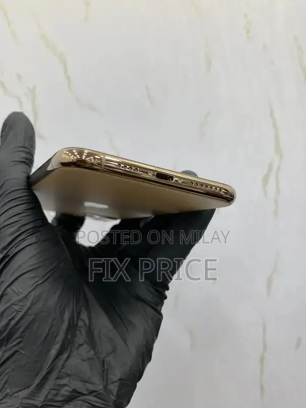 Premium Apple Smartphone 512GB Storage Full Condition