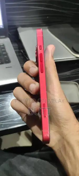 Apple iPhone 13 Red 128GB Excellent Condition Smartphone