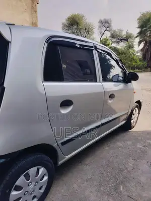 Photo - Hyundai Santro Compact Sedan - Excellent Condition