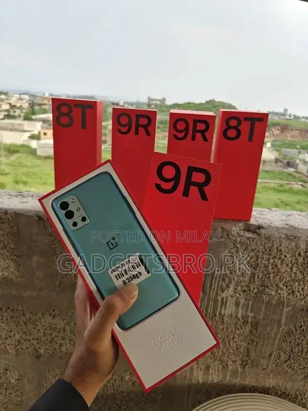 OnePlus Smartphones Multiple Models Complete Box Set