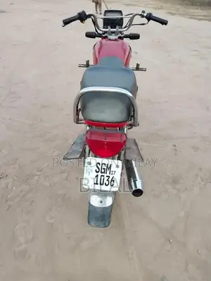 Honda CD 70 Motorcycle - Classic Commuter Bike